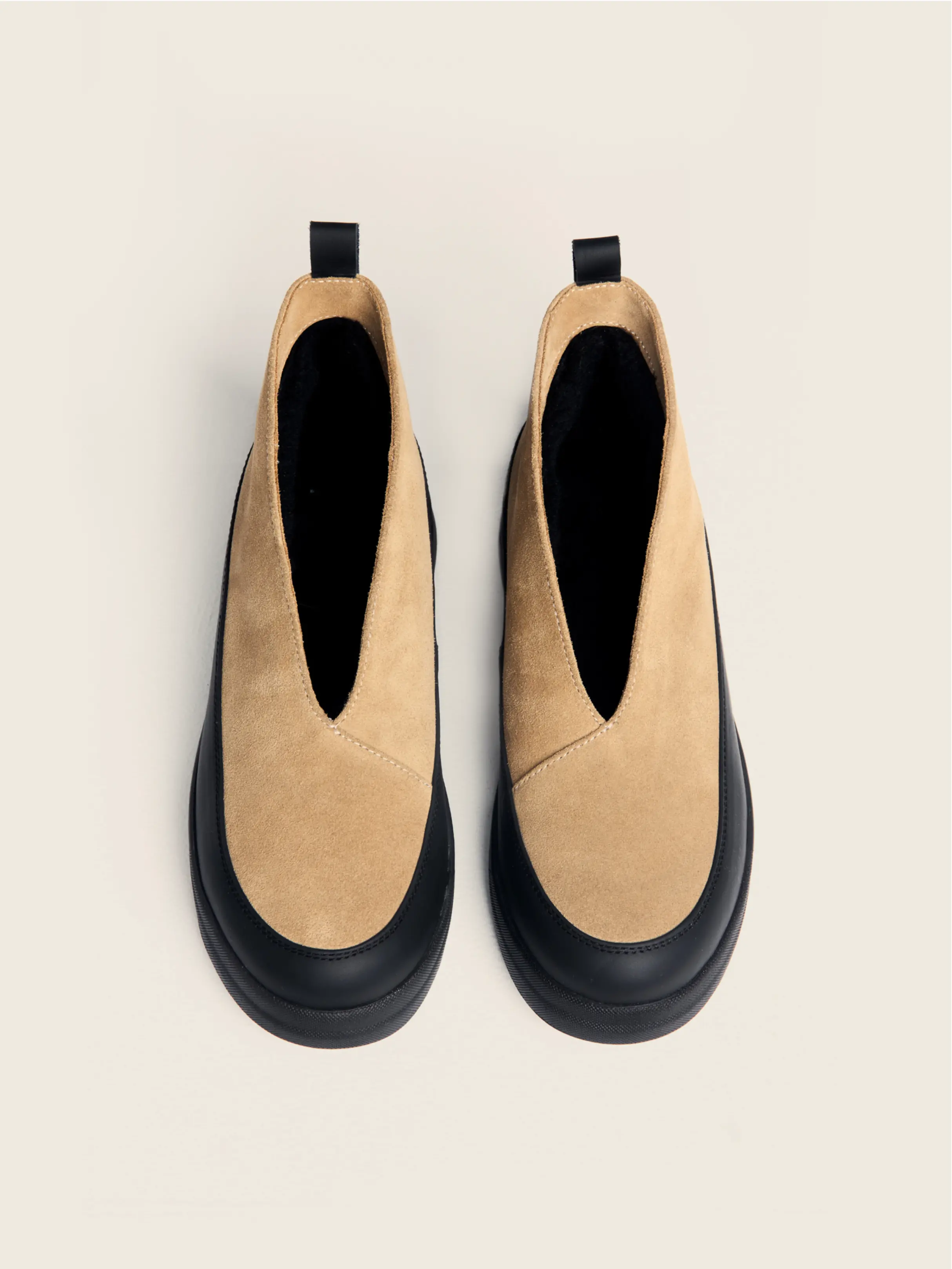 Berny boots in natural sand suede with insulation