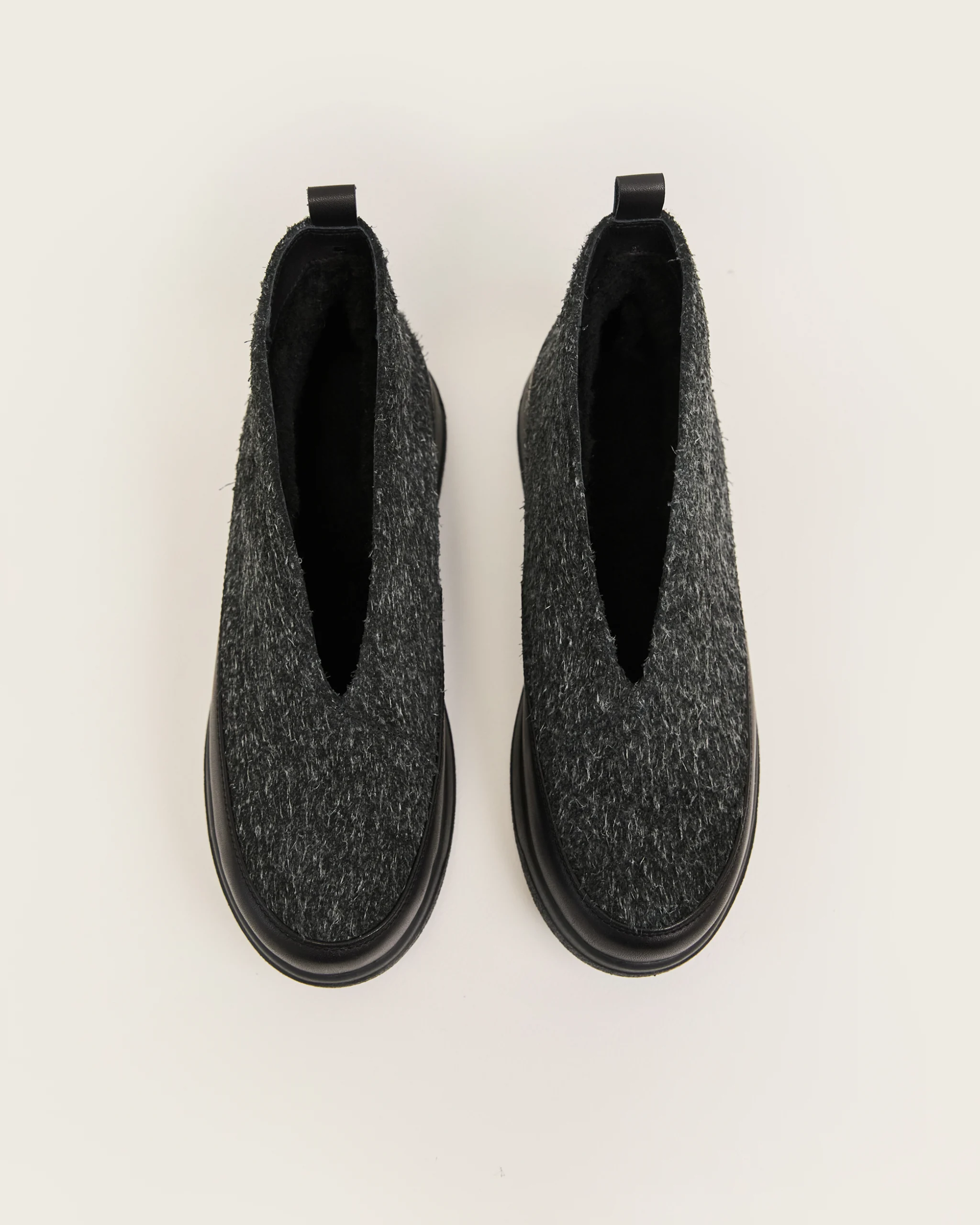 Berny boots in natural gray suede with insulation