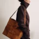 Della shopper in light brown suede