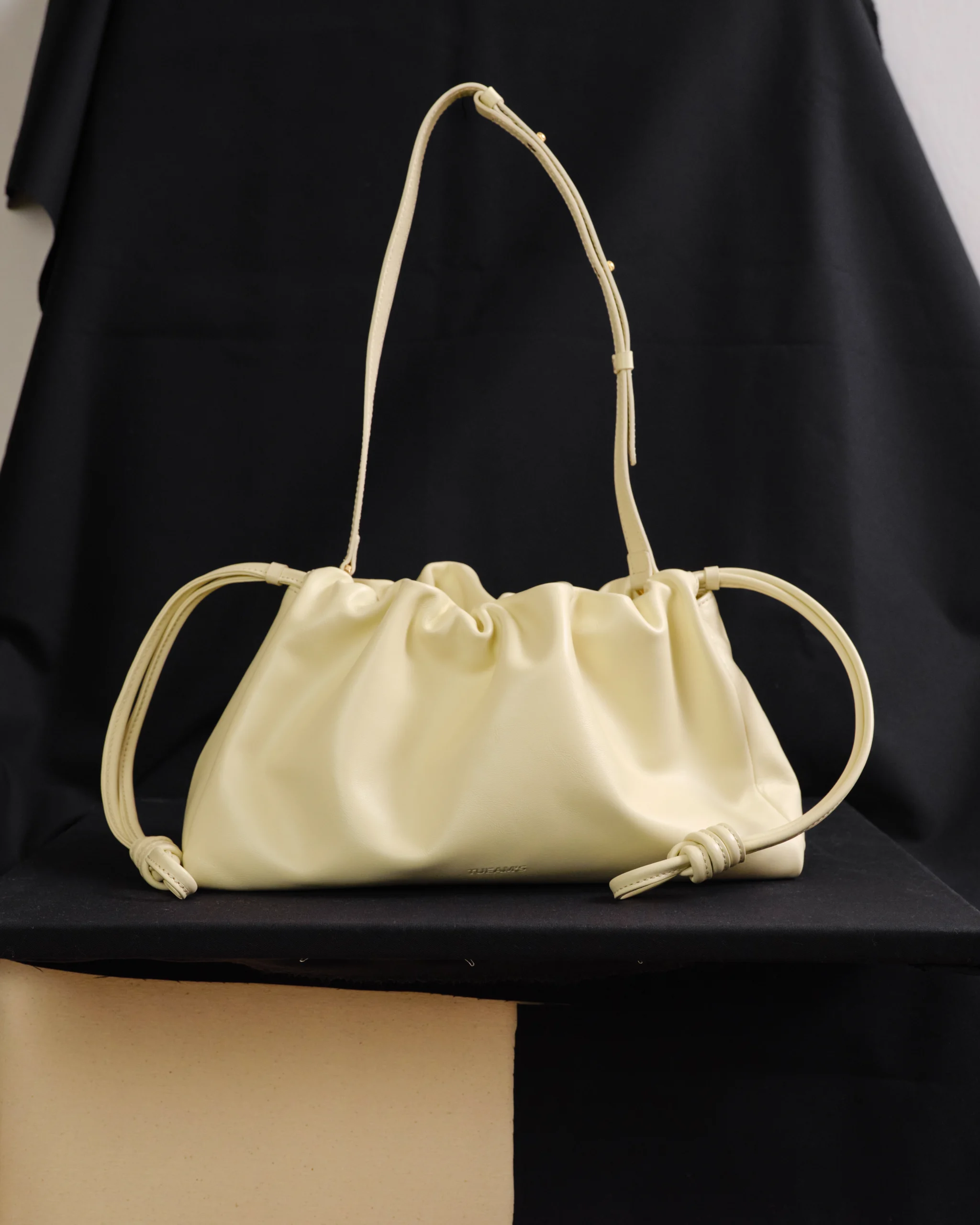 Elora Bag in butter yellow